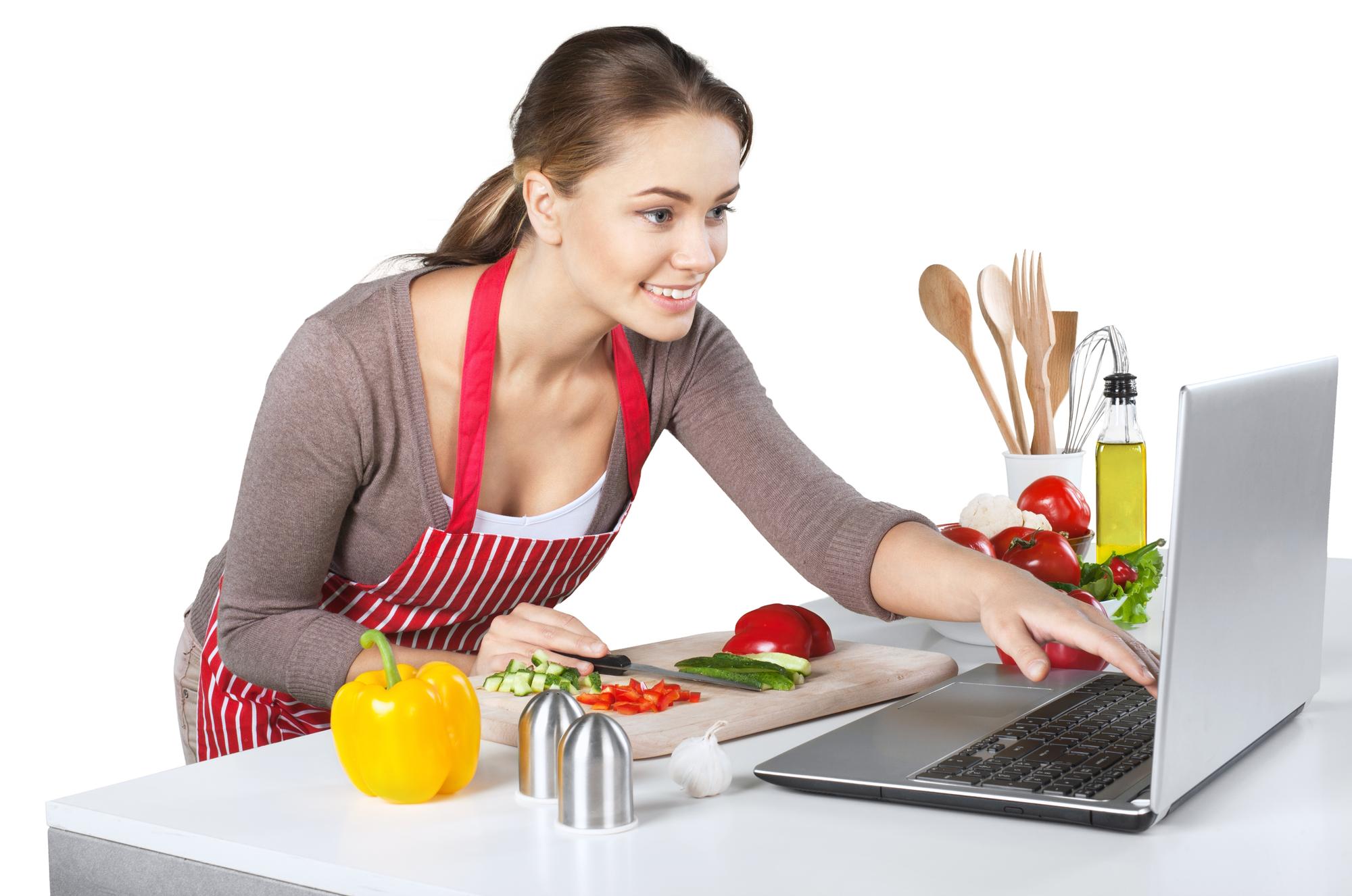 Uczestnik podczas lekcji online z laptopem